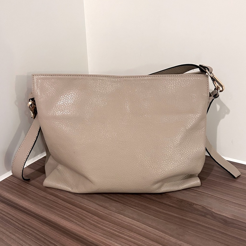 Italian Leather Shoulder Bag - Picture 6 of 16